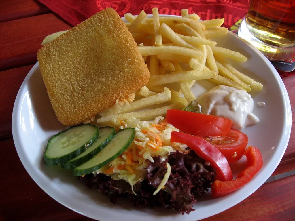 vyprazany syr, cuisine famous in slovakia